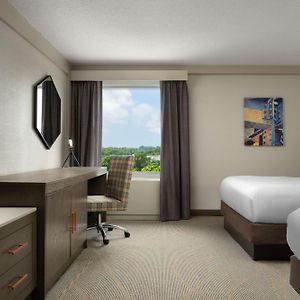 Queen Room Two Queen Beds Mobility Accessible